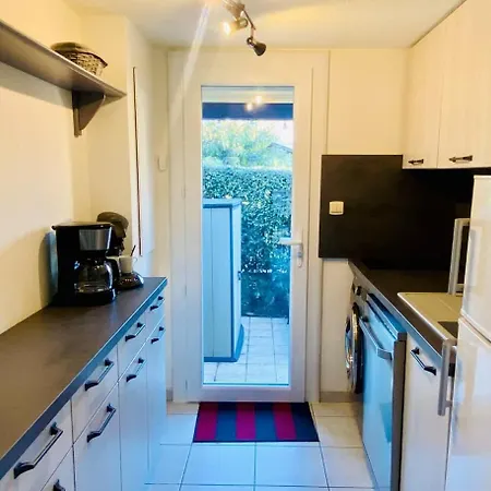 Petit Pavillon Pour 6 Personnes Dans Avec Piscine Semesterbostad Valras-Plage
