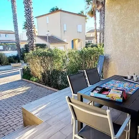 Semesterbostad Petit Pavillon Pour 6 Personnes Dans Avec Piscine